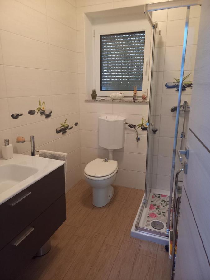 Apartma Majda Apartment Sezana Bagian luar foto